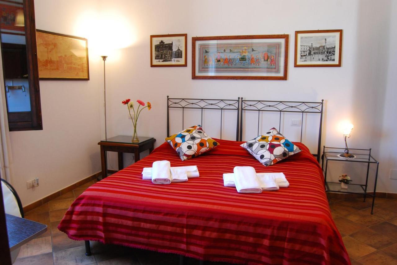 לצ'ה B&B Corte Barocca מראה חיצוני תמונה