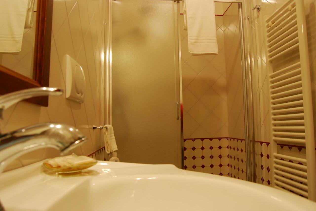 לצ'ה B&B Corte Barocca מראה חיצוני תמונה